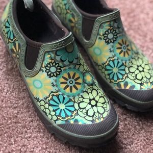 Garden/Outdoor BOGS slip on shoes